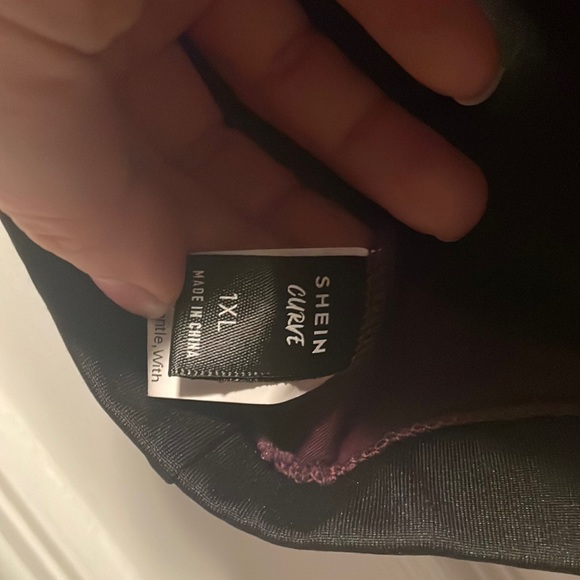 OkShein Curve sport bra, brand new, never worn, size 1XL - Picture 3 of 5